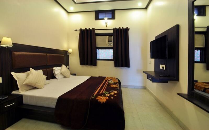 Hotel Sunder Residency, Dehradun 5